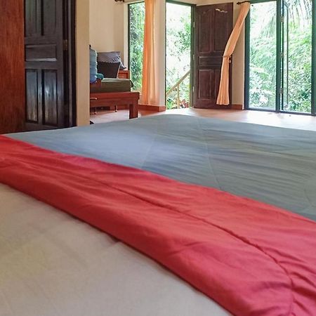 Shanti Toya Ashram Mambat 외부 사진
